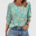 Seeblau mit Blumenmuster